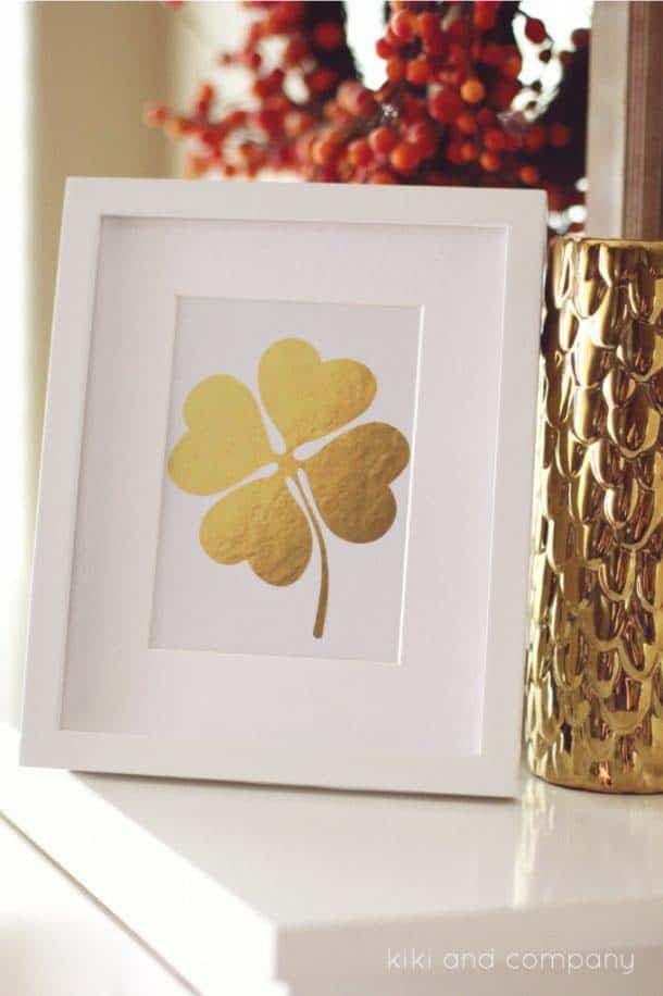 Build an Elegant Gold Shamrock Photo Frame