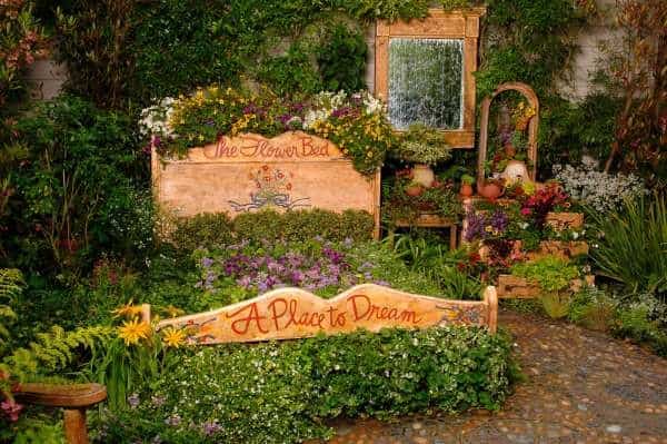 Magical Outdoor Blooming Bedroom