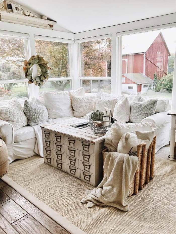 Give a Couch a Farmhouse Makeover with Linen Slipcovers