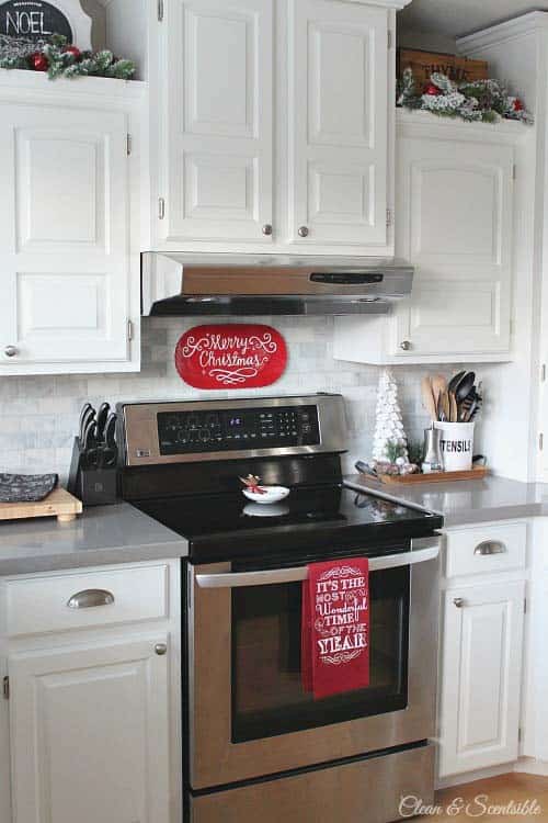 Decorate Kitchen Stove with Simple Christmas Decor