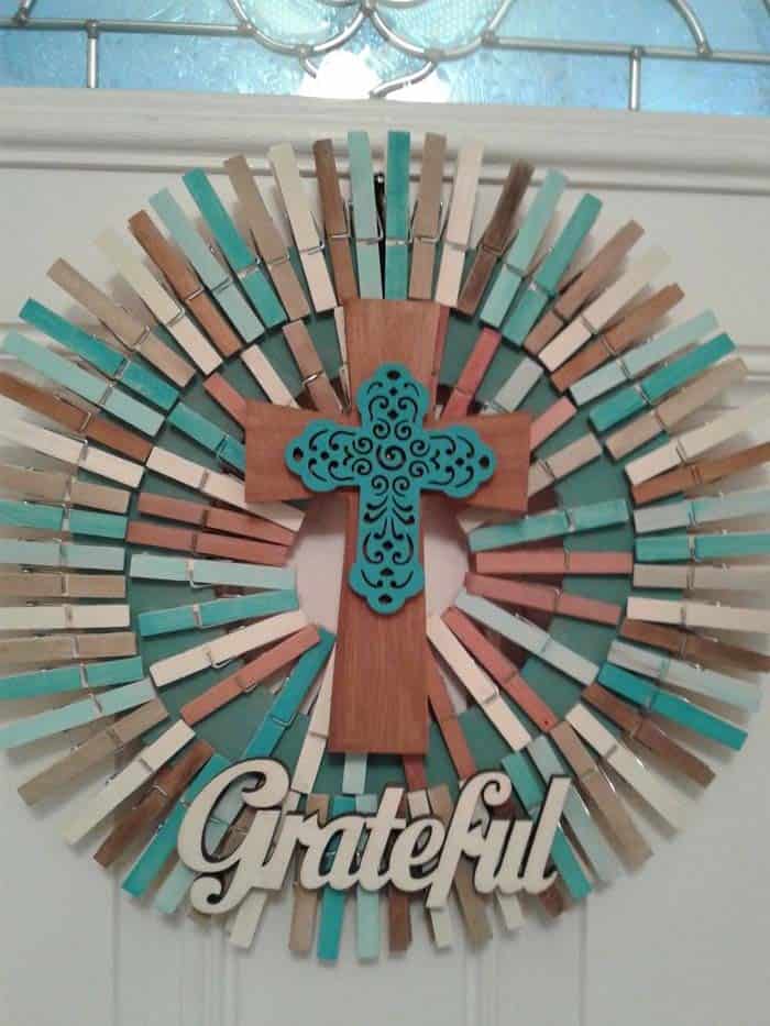 Grateful Clothespin Wreath with Cross Motif