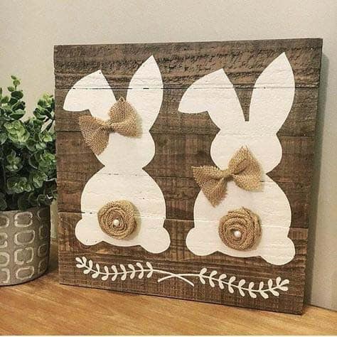 Add a Rustic Rope Tail to Your Painted Bunny Pallets