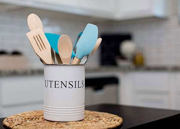 Upcycle Cans for Your Kitchen Utensils Storage