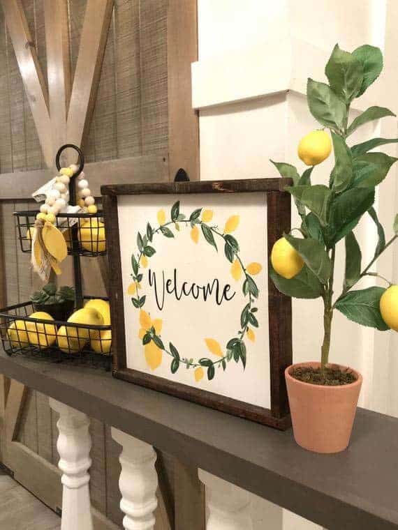 Lemon-Focused Decor and Rustic Accents for Summer