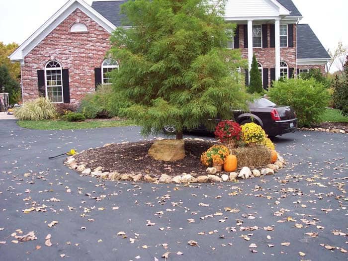 Try a Live Edge With Rocks