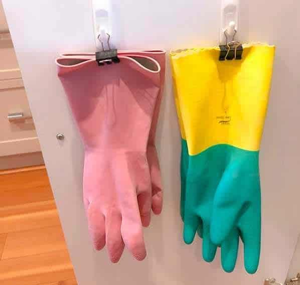 Clips And Hooks Store Gloves