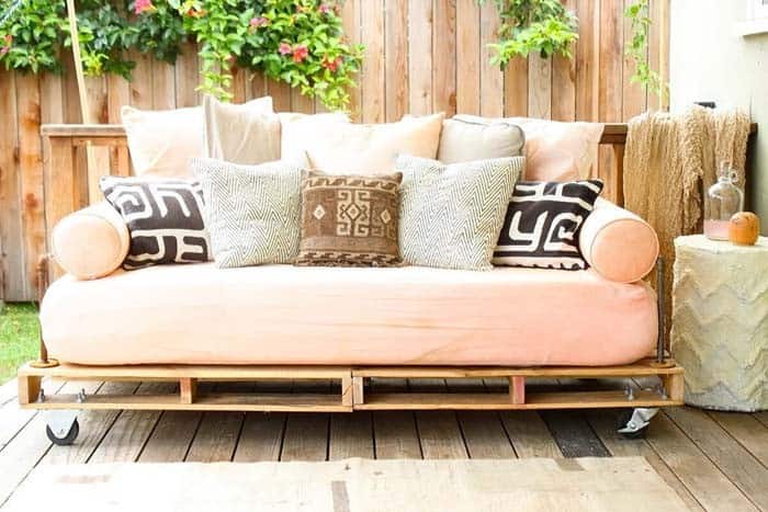 Create a Relaxing Deck Retreat with a DIY Pallet Daybed