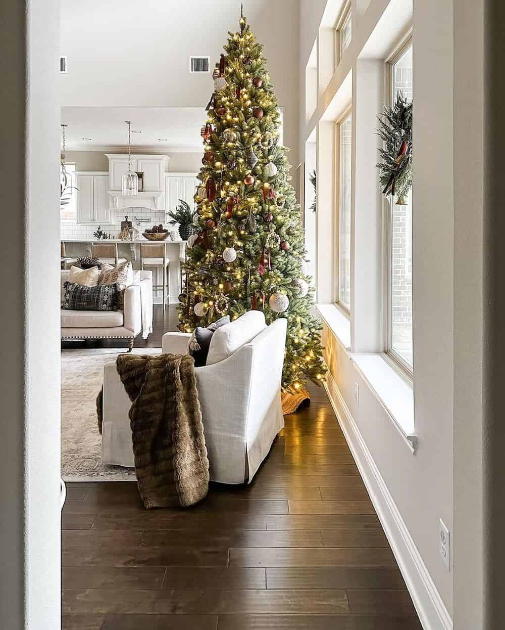 Let The Christmas Tree Be The Focal Point