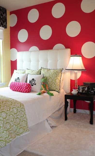 Refresh the Look of Your Teenager’s Room with Polka Dot Wall