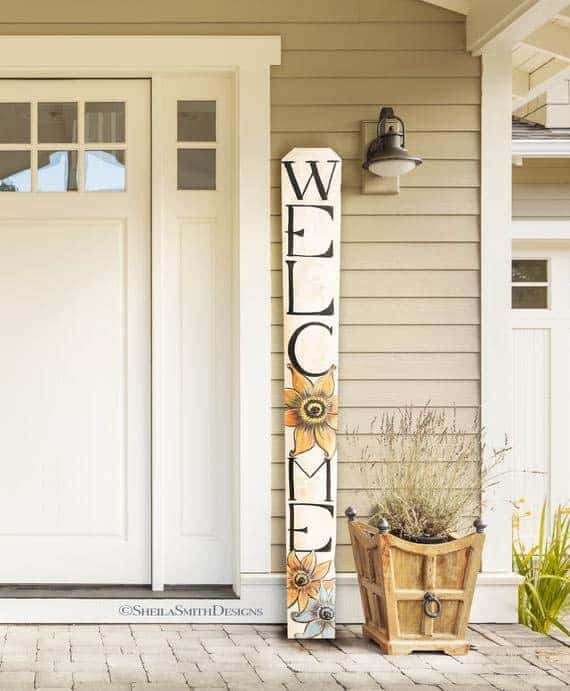 Welcome Guests During Summer with a Rustic Sign