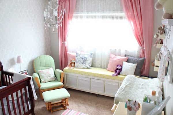 Spice Up Your Kid’s Room with a Cozy Bench