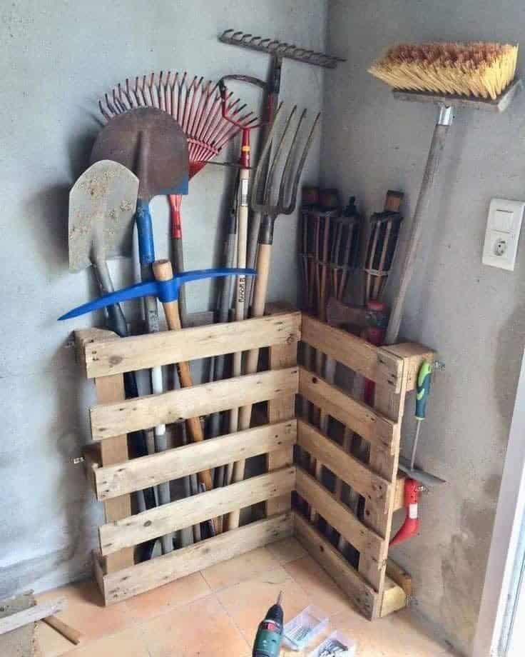 Wood Pallet Garden Tools Organizer