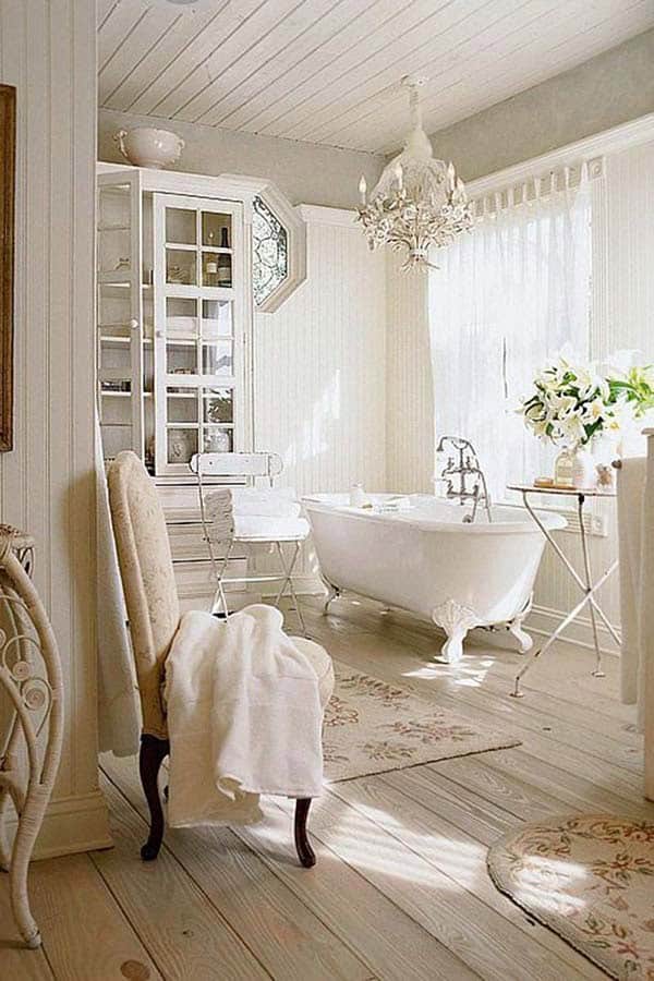 Create an Authentic Vintage Appeal with a Freestanding Tub