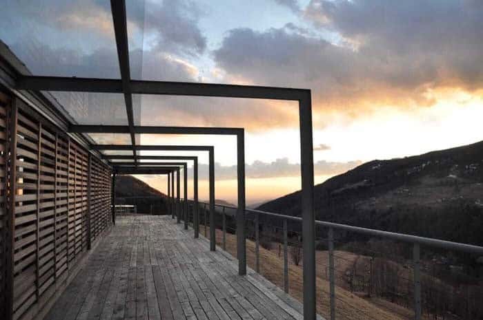 Partially Covered Patio Is Exercise in Minimalism