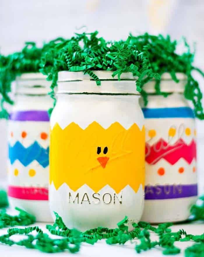 Easter-Inspired Mason Jar Decorations