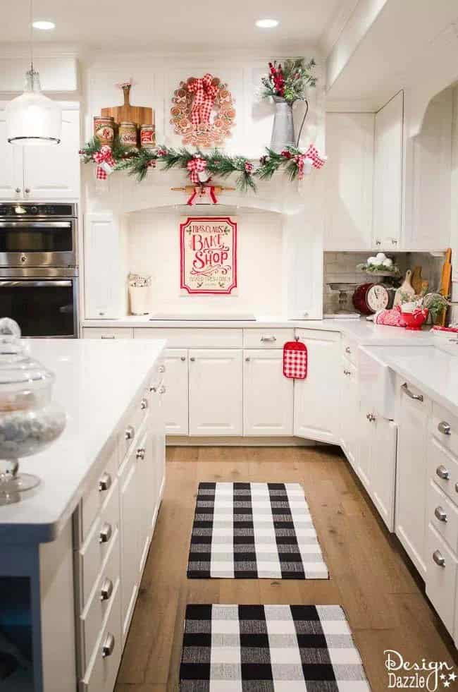 Unleash Creativity with a Farmhouse Kitchen Garland