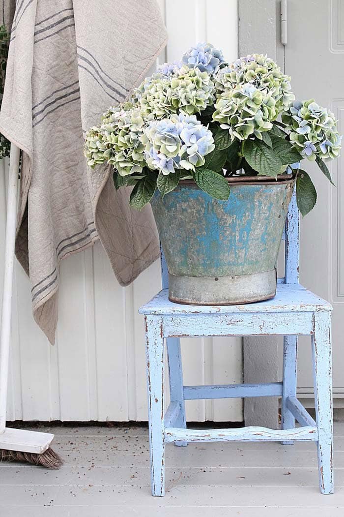 Farmhouse Style Floral Bucket