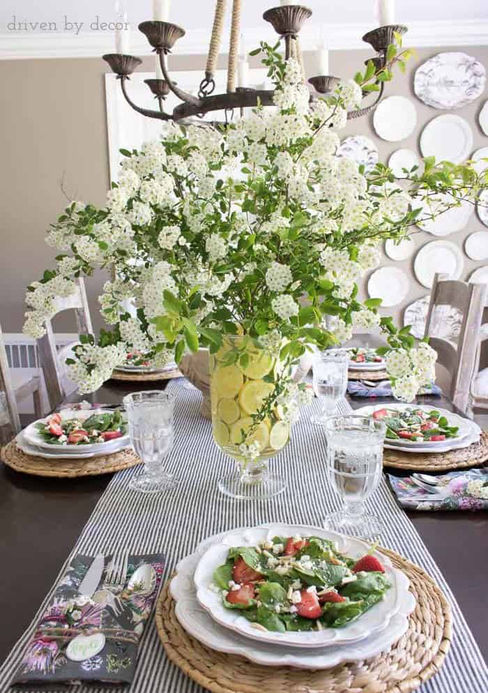 Simple Lemon and Flower Centerpiece