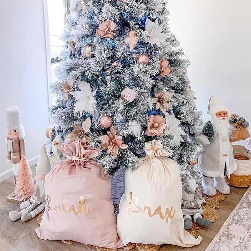 Rose Gold As An Accent Of A Christmas Tree Decoration