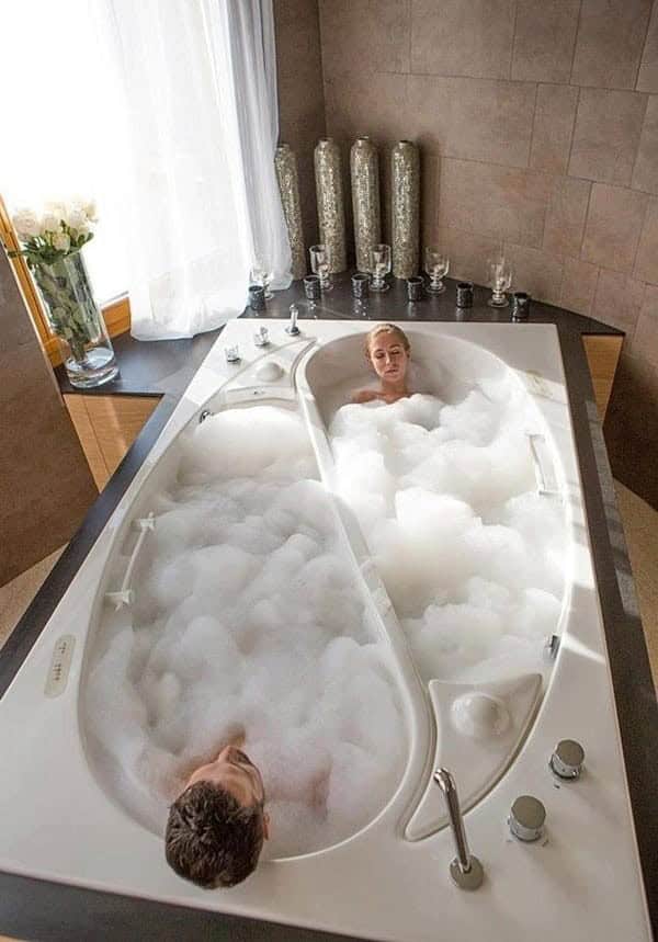 Enjoy Endless Relaxation with a Yin Yang Bathtub