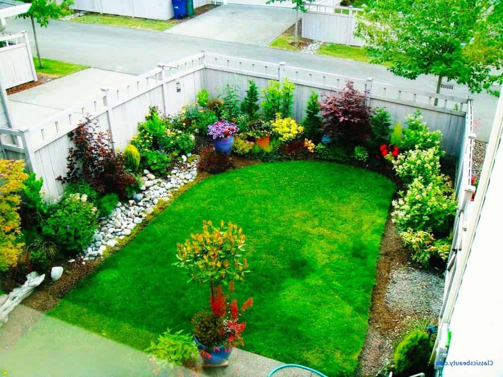 Suburban Garden Panorama