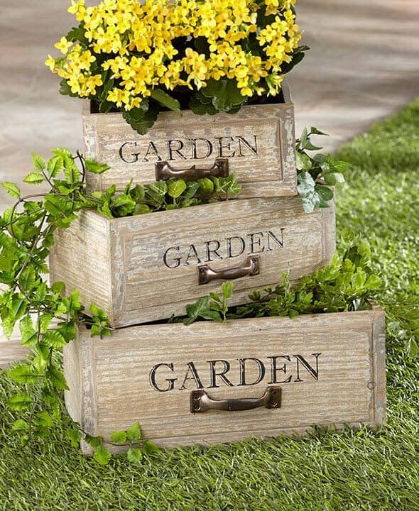 Repurpose Old Drawers Into Attractive Flower Planters