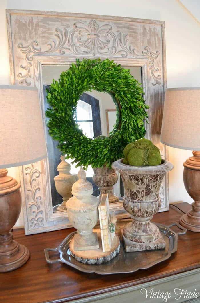 Elevate Elegant Décor With A Green Wreath