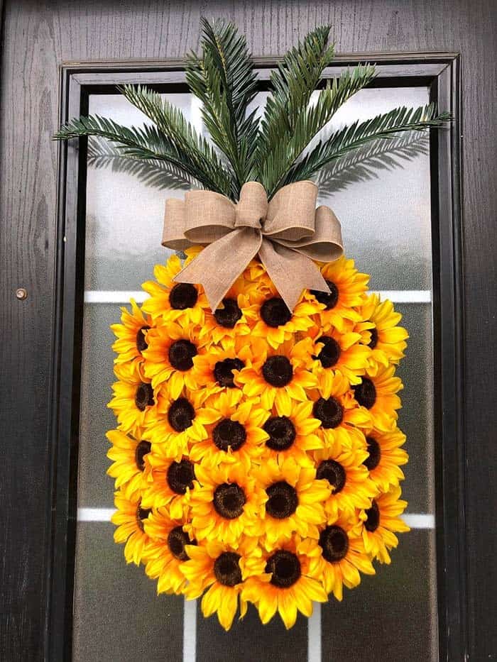 Make a Rustic Wreath Decor for Your Doorway