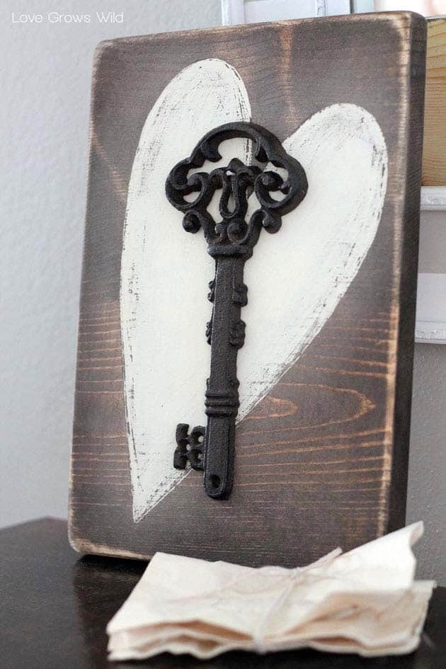 Create Vintage Valentine Decor with a Rustic Key