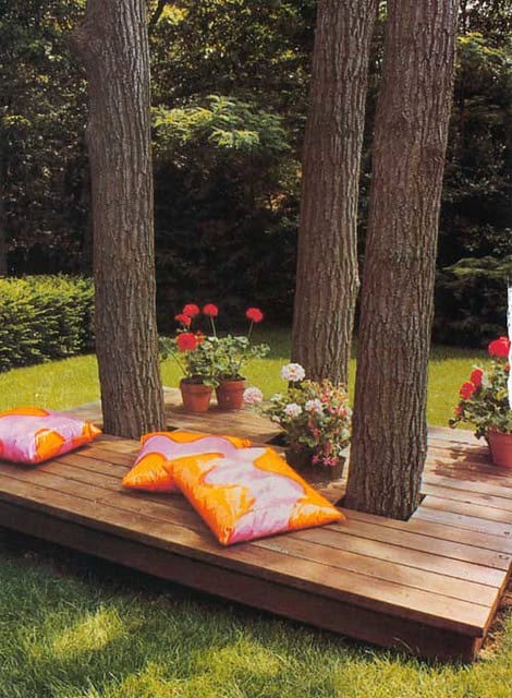 Simple Deck Entertaining Space