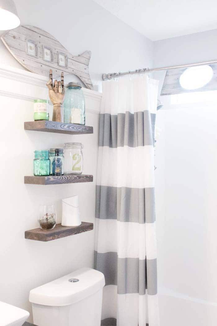 Fresh White And Grey Beachy Bath