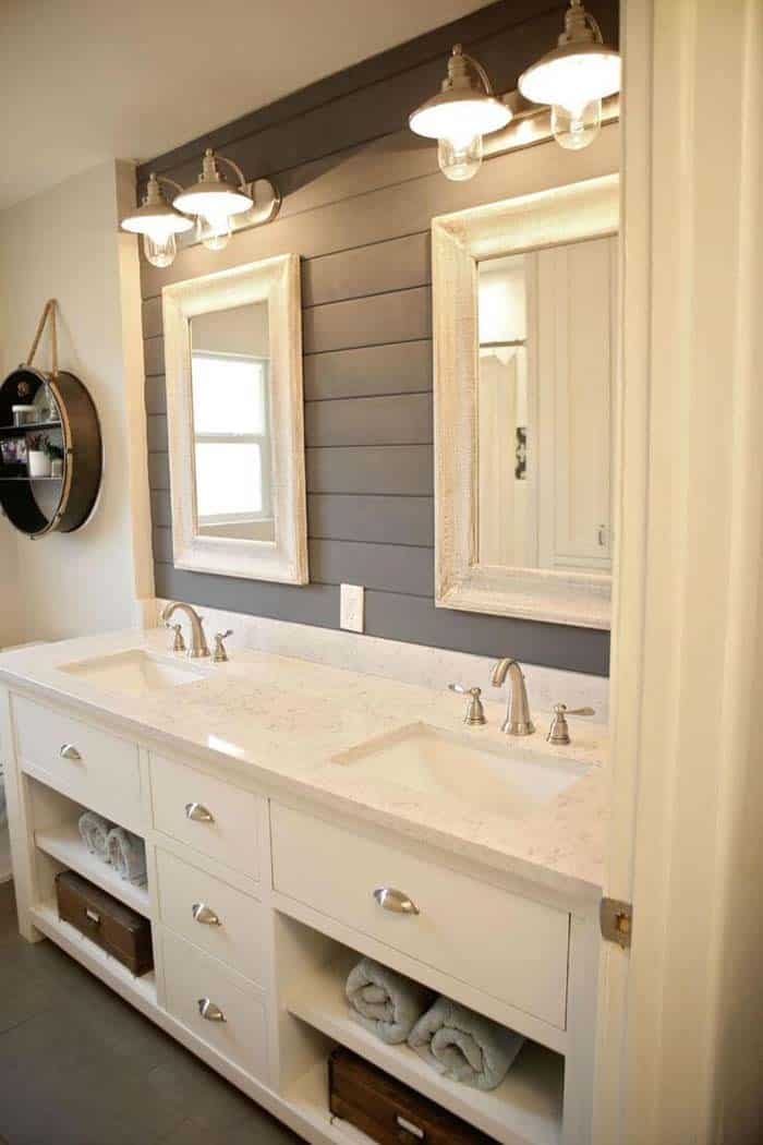 Statement Shiplap Wall Bath