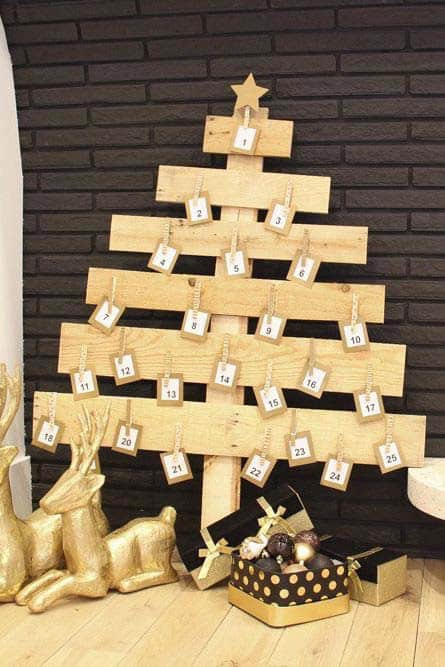 Advent Tags Horizontal Branch Calendar