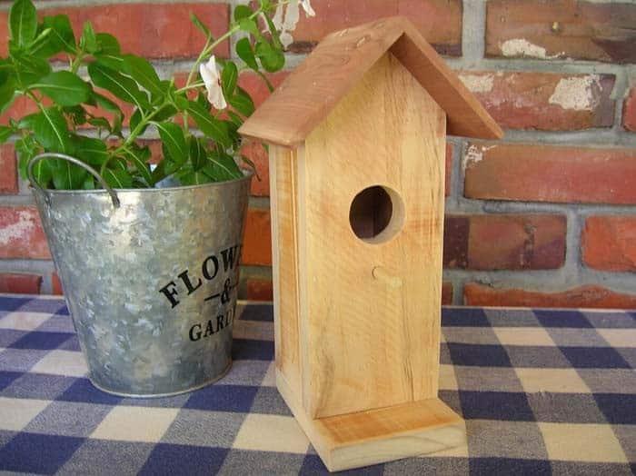 Cozy Pallet Birdhouse Built with Aromatic Cedar Roof