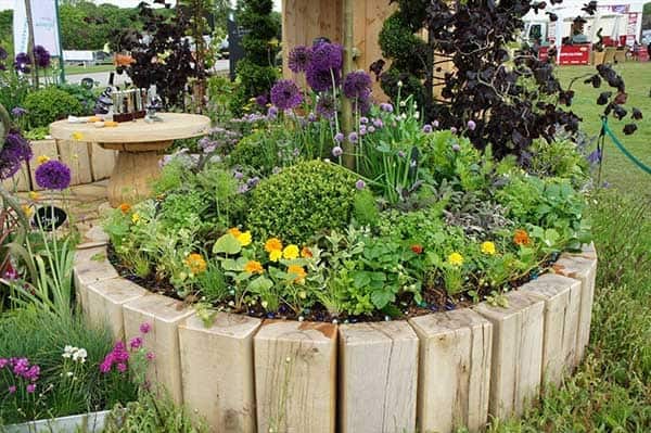 Wood Garden Bed Is Easy Weekend Project