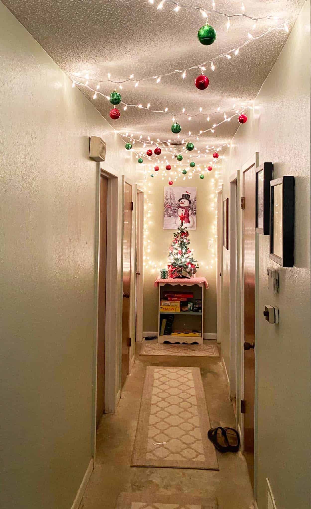 Budget-Friendly Hallway Decoration