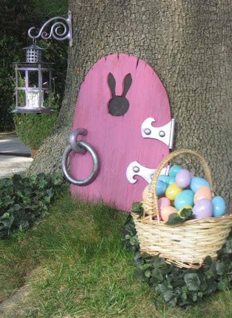 Welcome Easter with an Adorable Wooden Door