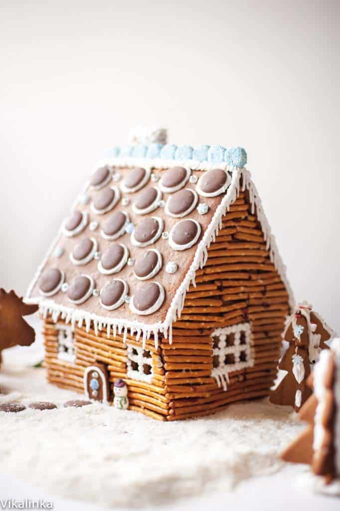 Use Pretzels to Make a Gingerbread Log Cabin