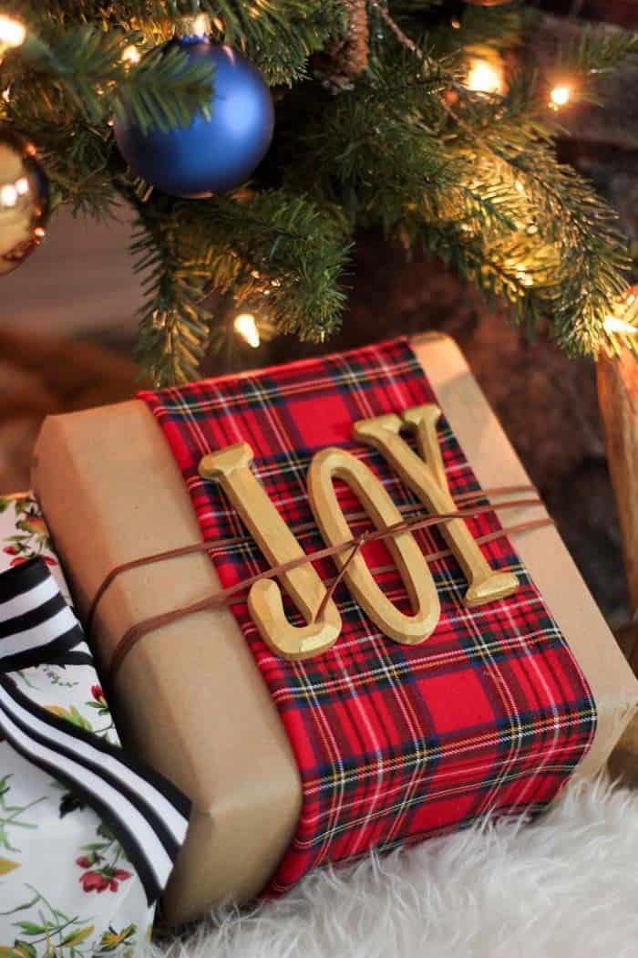 Add Warmth to Your Christmas Gift with a Plaid Wrap