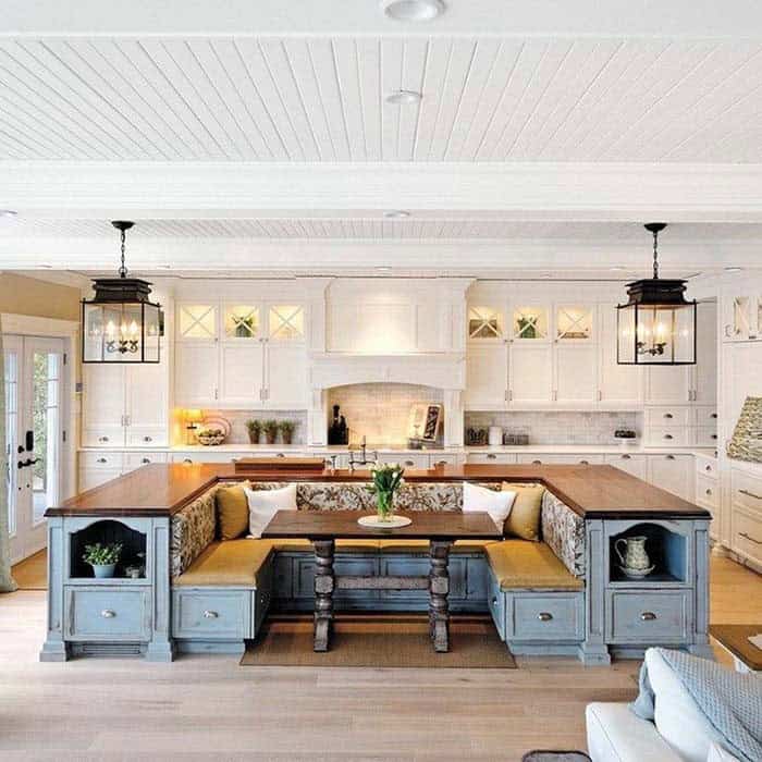 Enjoy Family Meals with Kitchen Island Benches