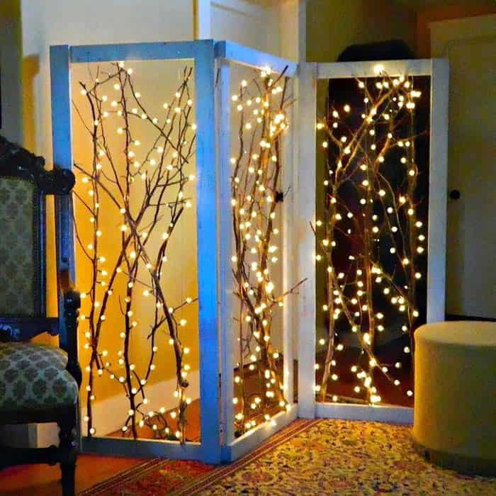 DIY Screen Panels Have Glowing Blooms