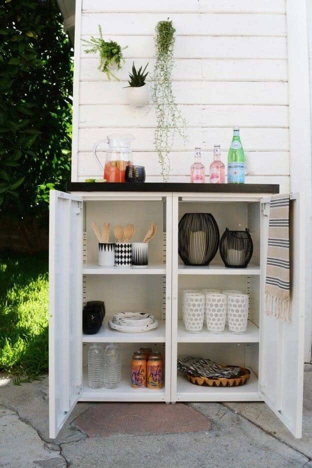 Simple Cabinet Bar With Tiled Top