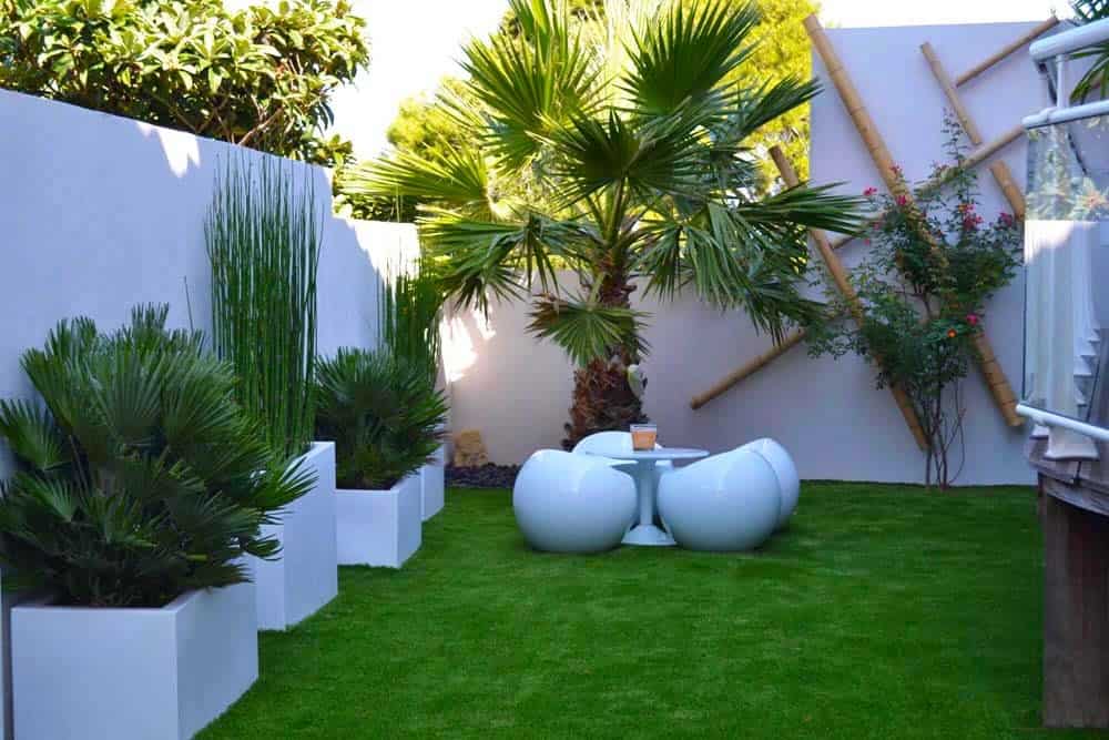 Modern Garden Sophistication