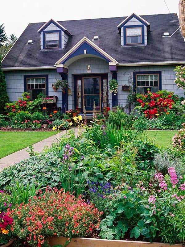 Brighten Your Front Yard with Distinctive Garden Layouts