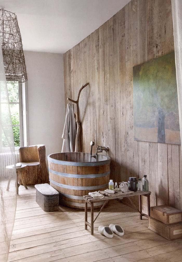 Barrel Tub Highlights An All Wood Bath