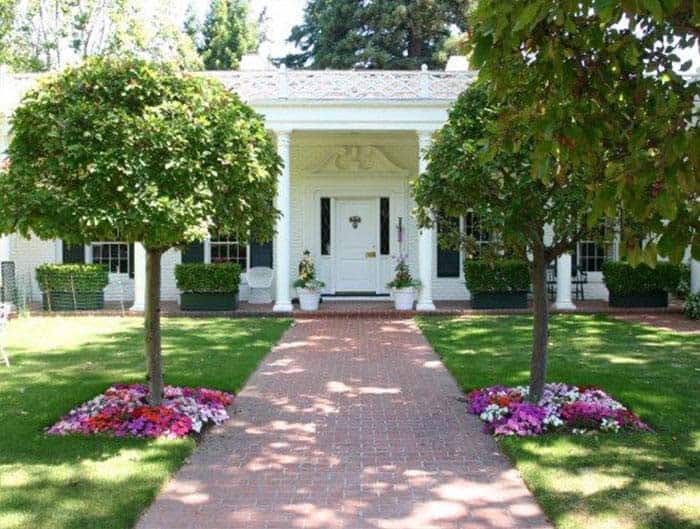 Create Stately Entrance With Height and Symmetry