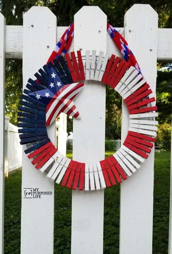 Decorate Your Fence with a Patriotic Clothespins Wreath