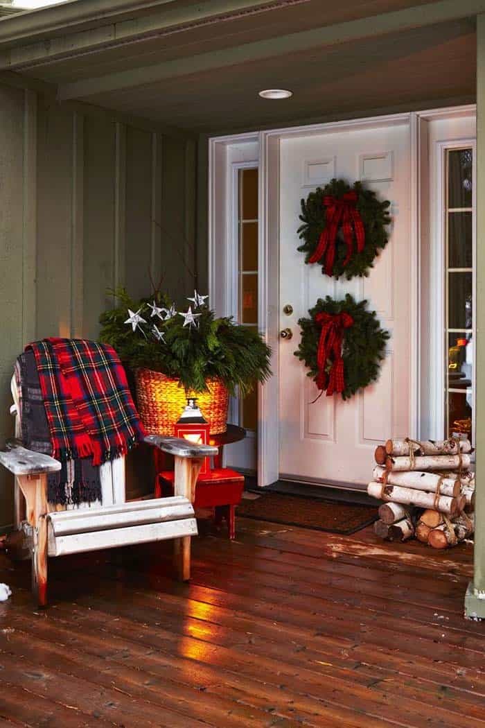 Bring The Décor To the Porch