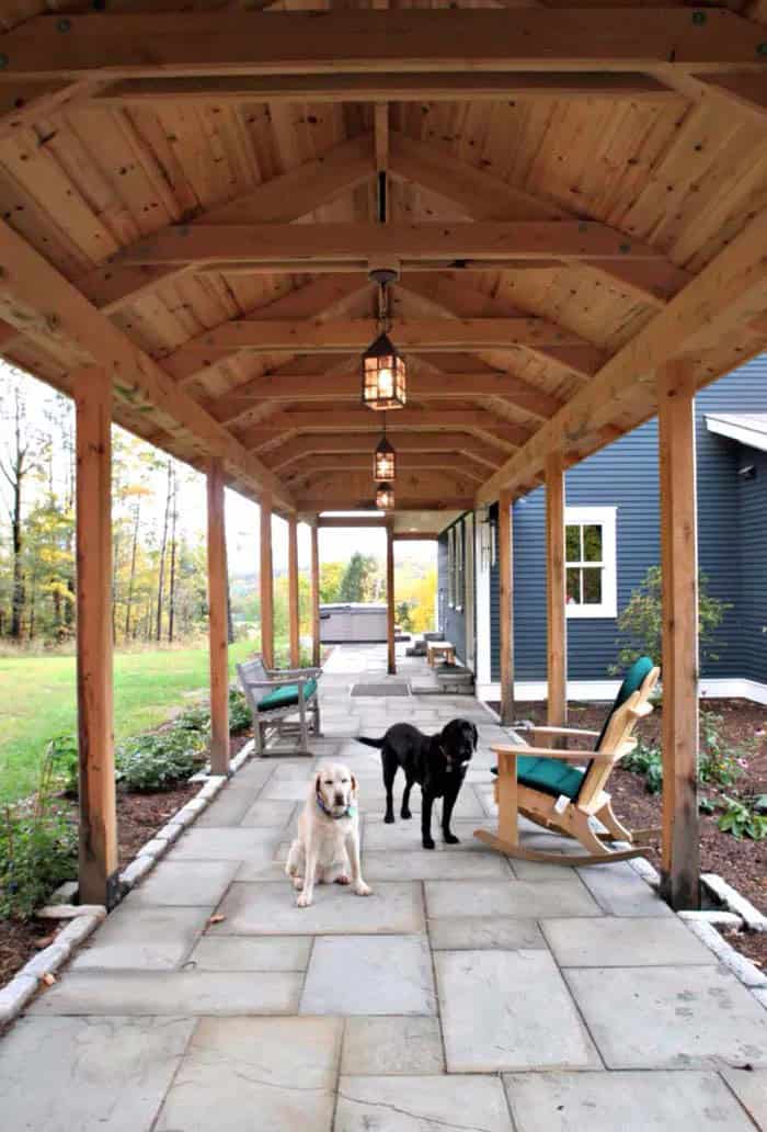 Turn Your Walkway Into a Hallway