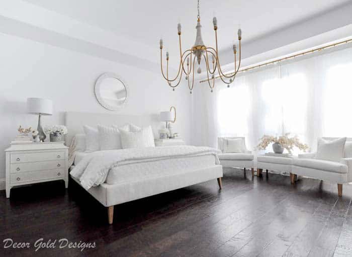 Achieve Luxury through a White Bedroom Design